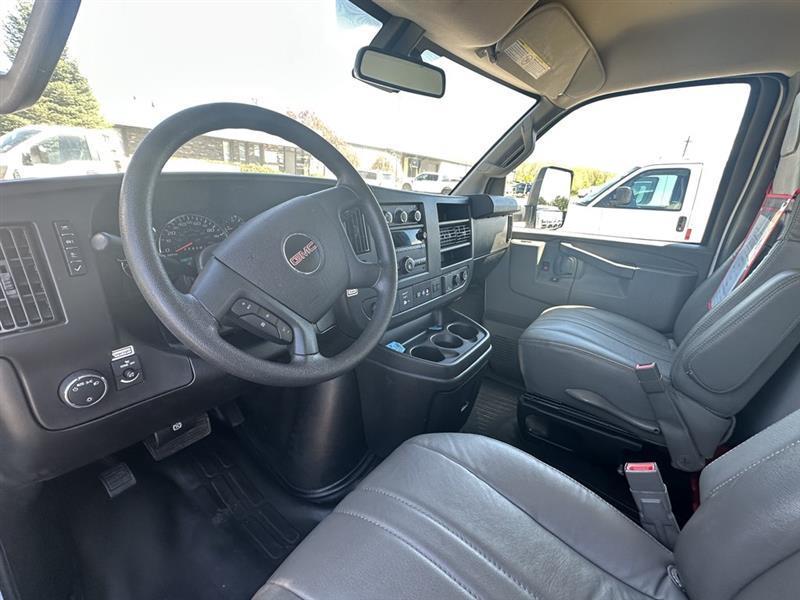 GMC Savana  2021