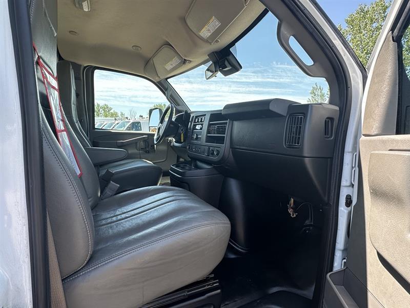 GMC Savana  2021