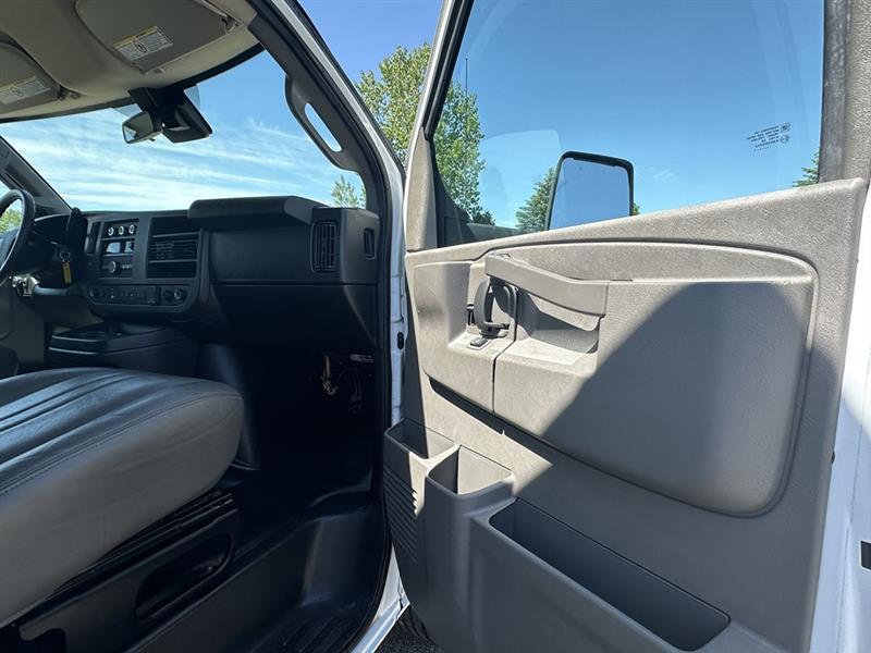 GMC Savana  2021