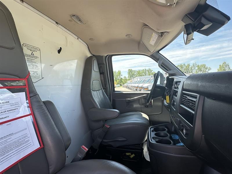 GMC Savana  2021