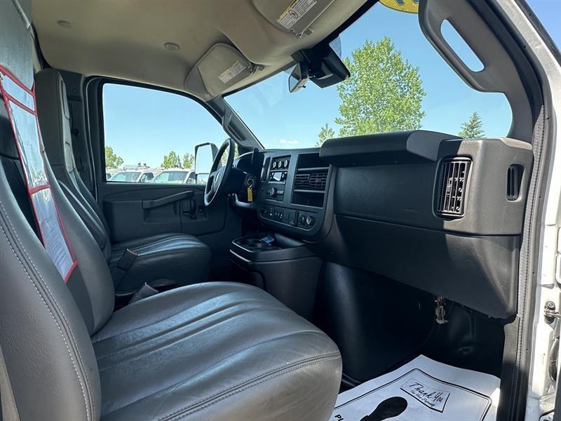GMC Savana  2021
