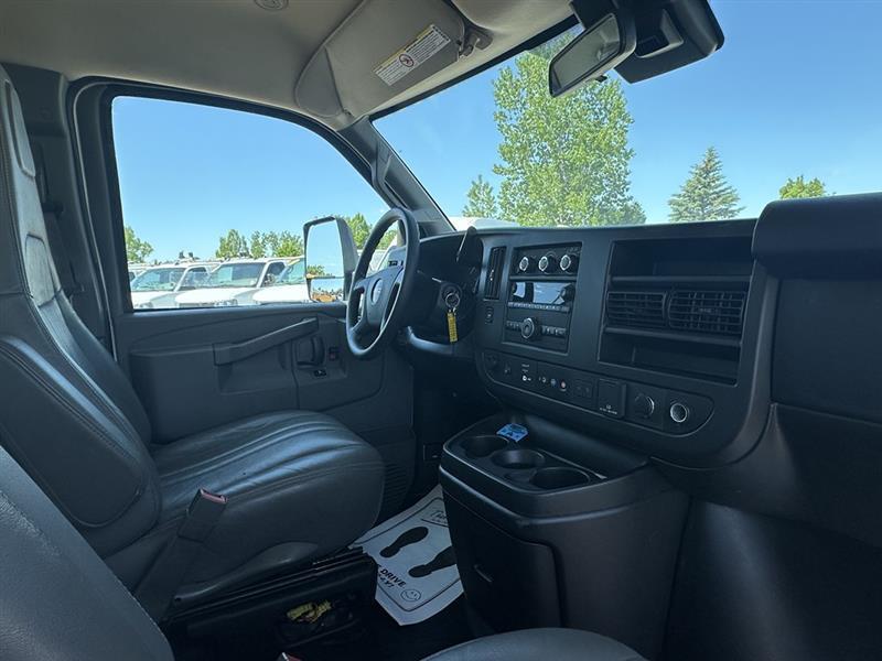 GMC Savana  2021