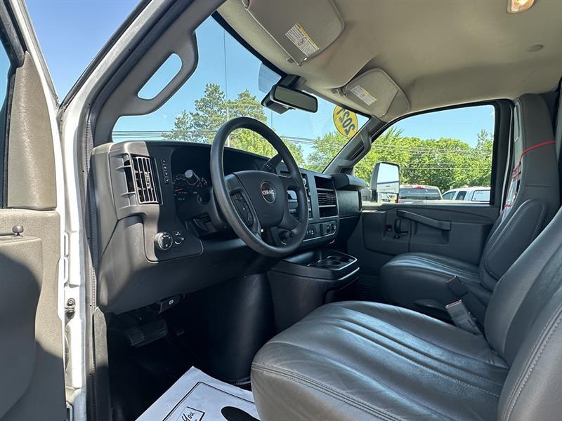 GMC Savana  2021