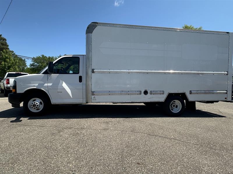 GMC Savana  2021