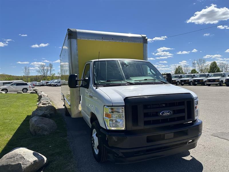 Ford Econoline  2023