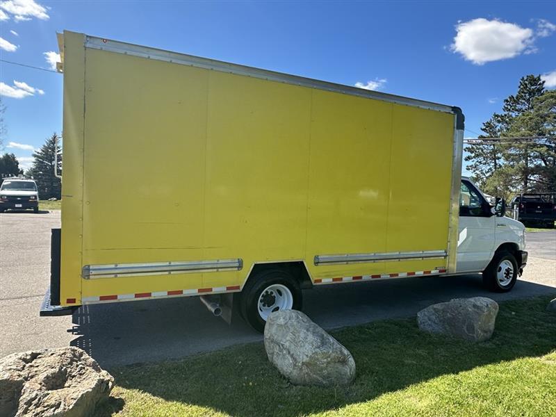 Ford Econoline  2023