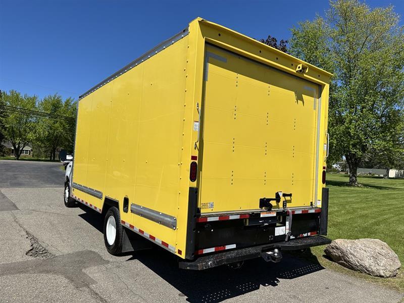 Ford Econoline  2023