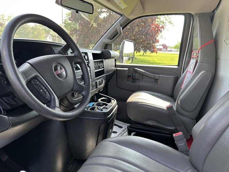 GMC Savana  2021