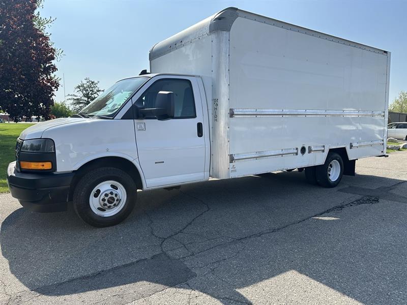 GMC Savana  2021