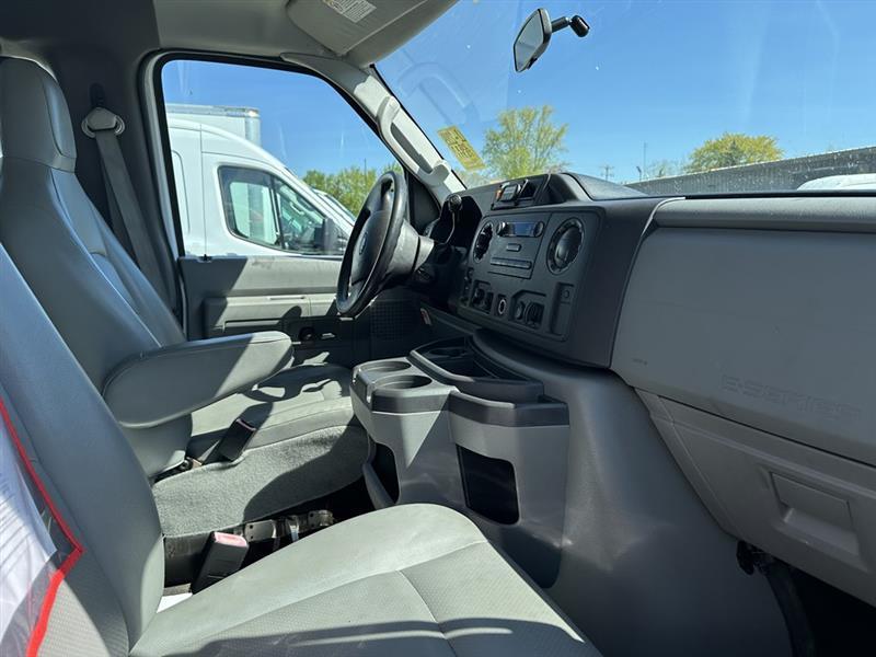 Ford Econoline  2013