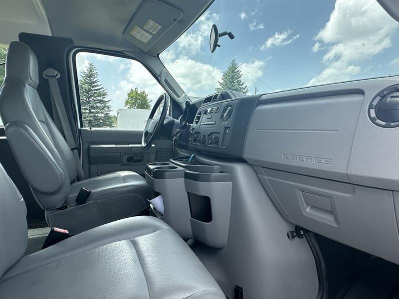 Ford Econoline  2013