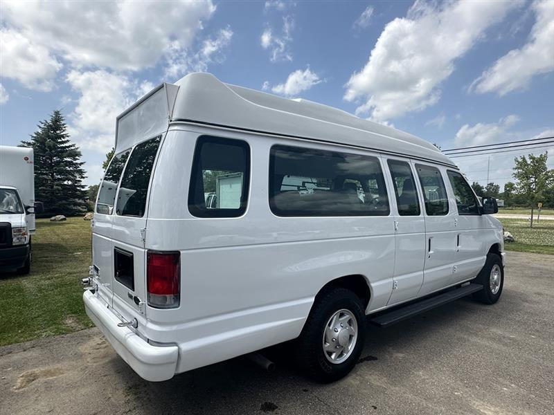 Ford Econoline  2013