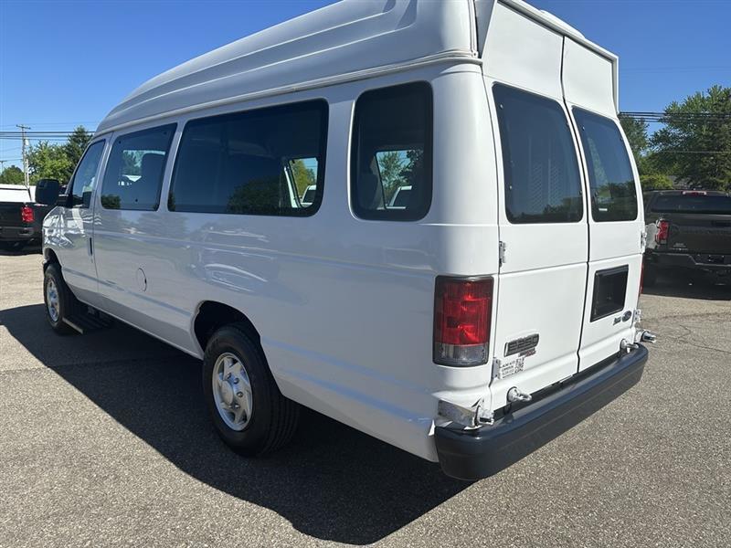 Ford Econoline  2011