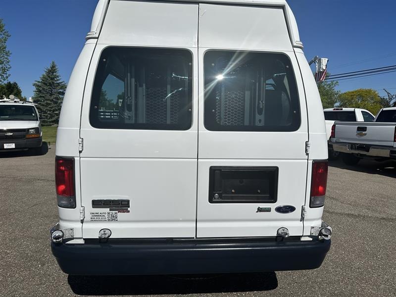 Ford Econoline  2011