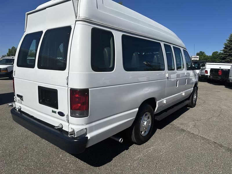 Ford Econoline  2011