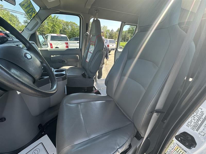 Ford Econoline  2011