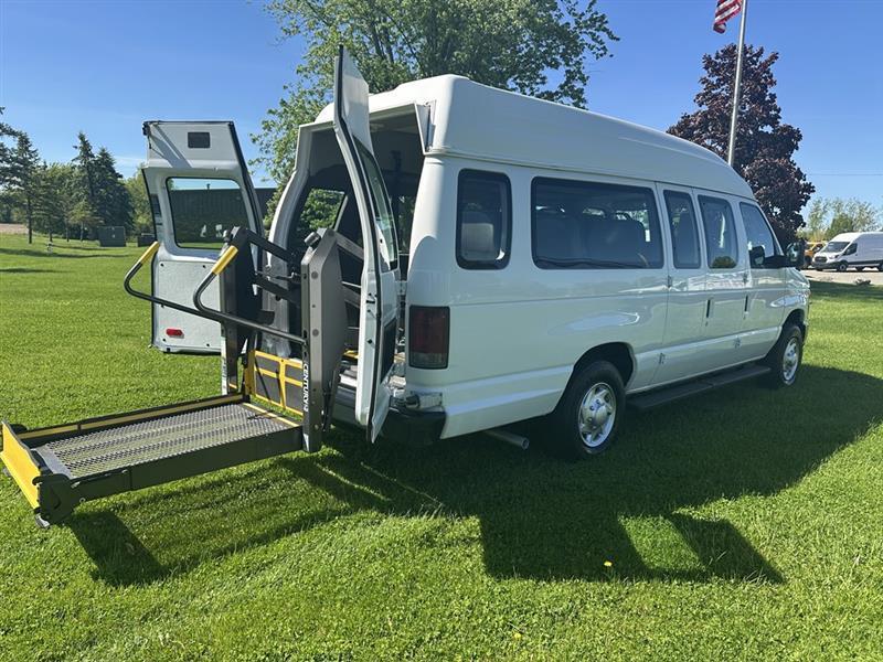 Ford Econoline  2011