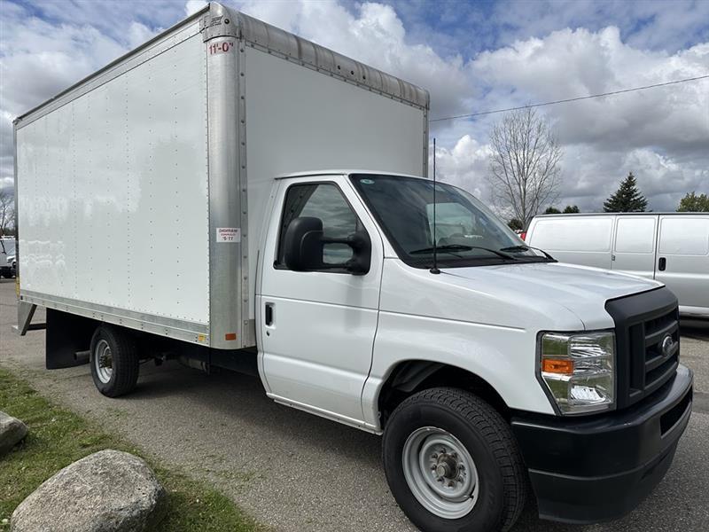 Ford Econoline  2025
