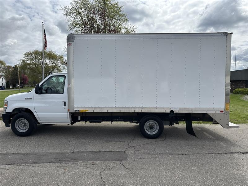 Ford Econoline  2025