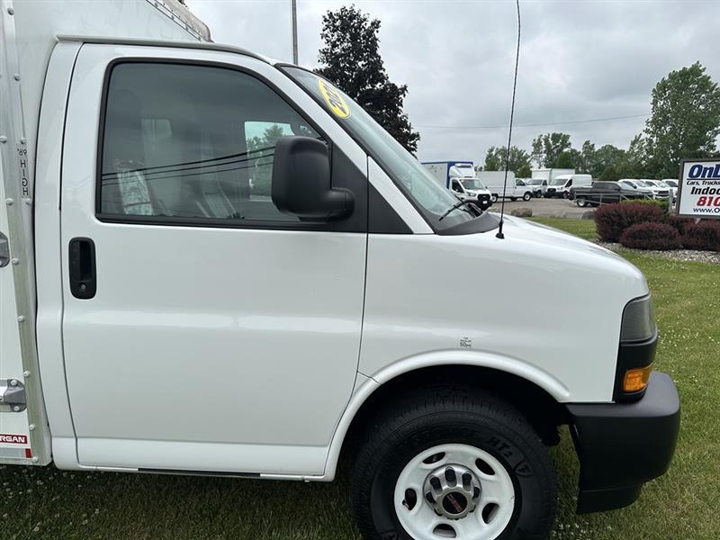 GMC Savana  2021