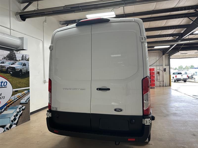 Ford Transit  2024