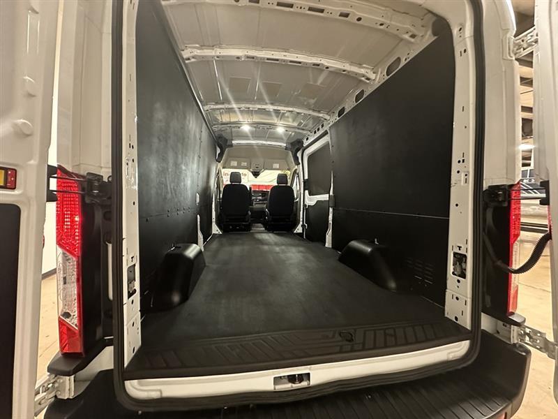 Ford Transit  2024