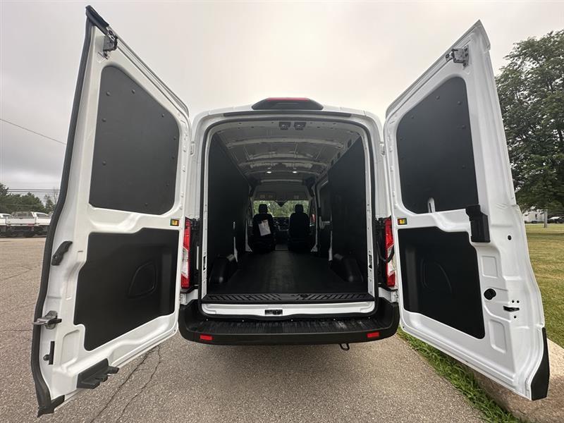 Ford Transit  2024