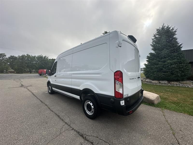 Ford Transit  2024