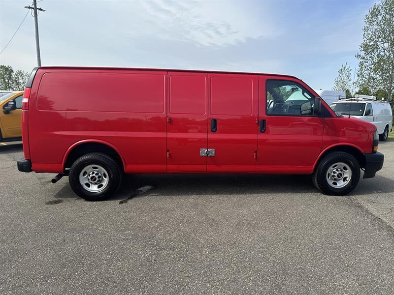 GMC Savana  2021