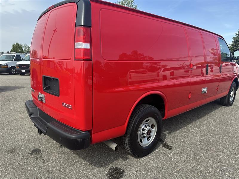 GMC Savana  2021