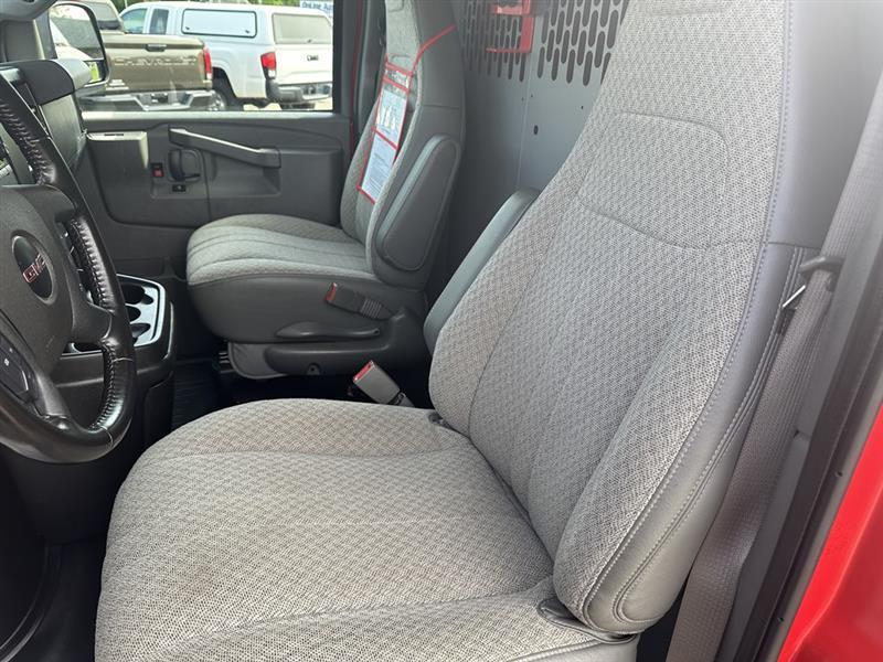 GMC Savana  2021