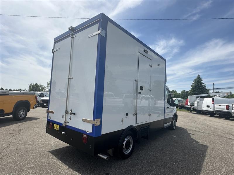 Ford Transit  2022