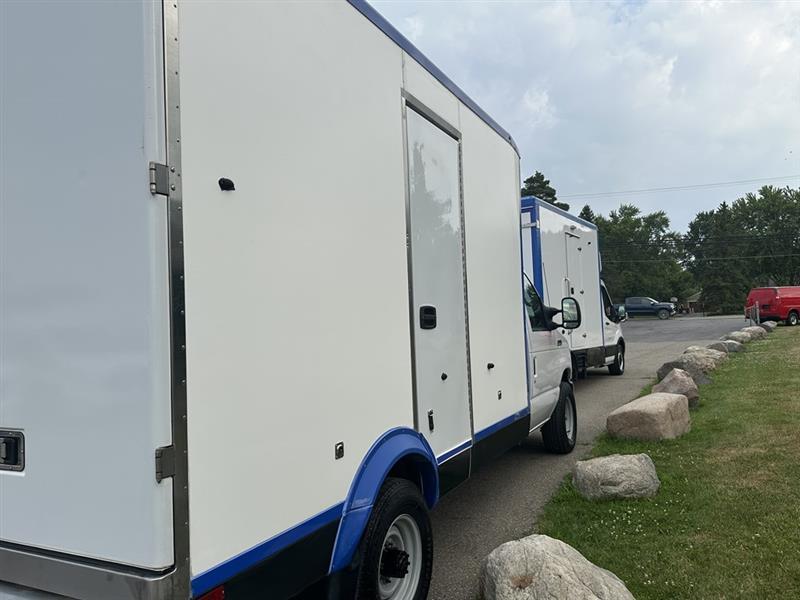 Ford Econoline  2023
