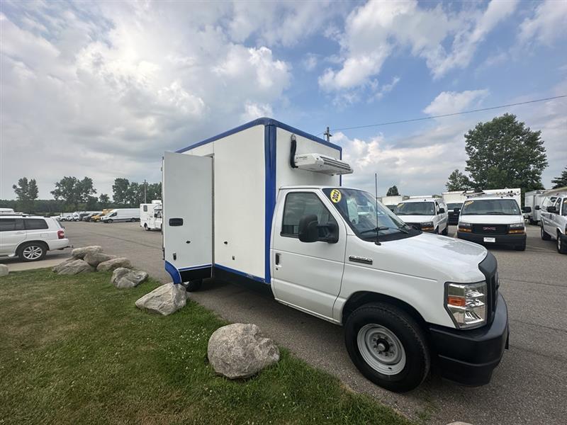 Ford Econoline  2023