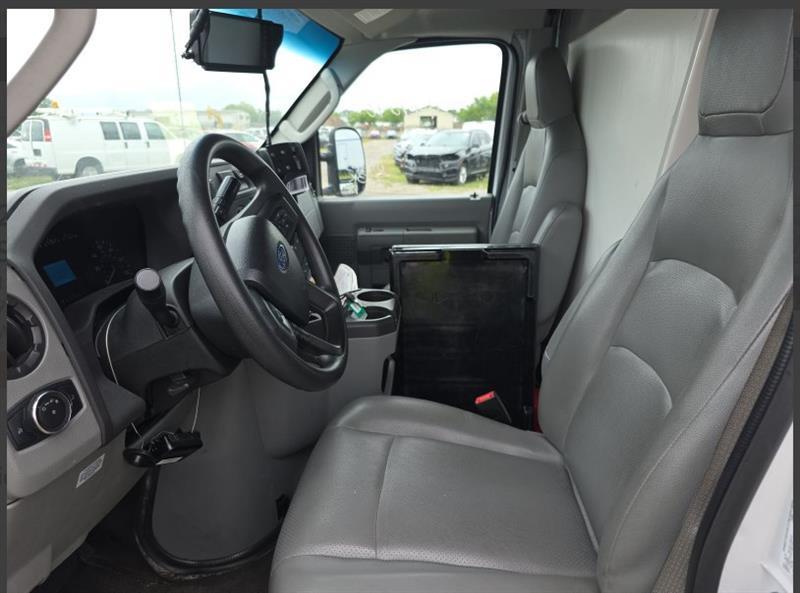 Ford Econoline  2023