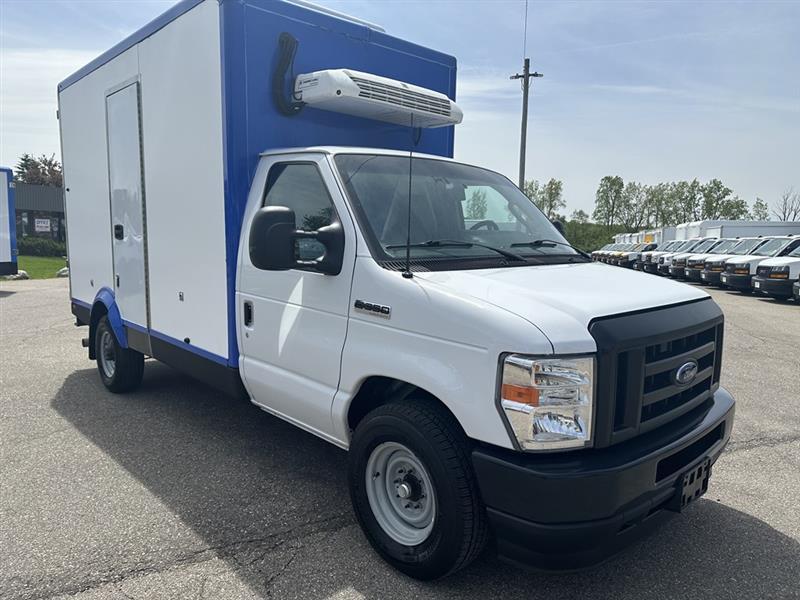 Ford Econoline  2023