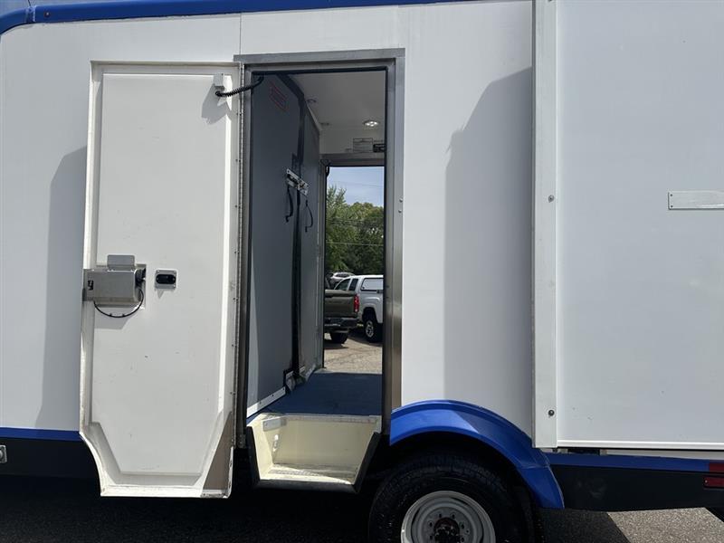 Ford Econoline  2023