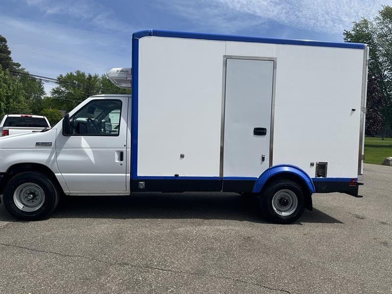 Ford Econoline  2023
