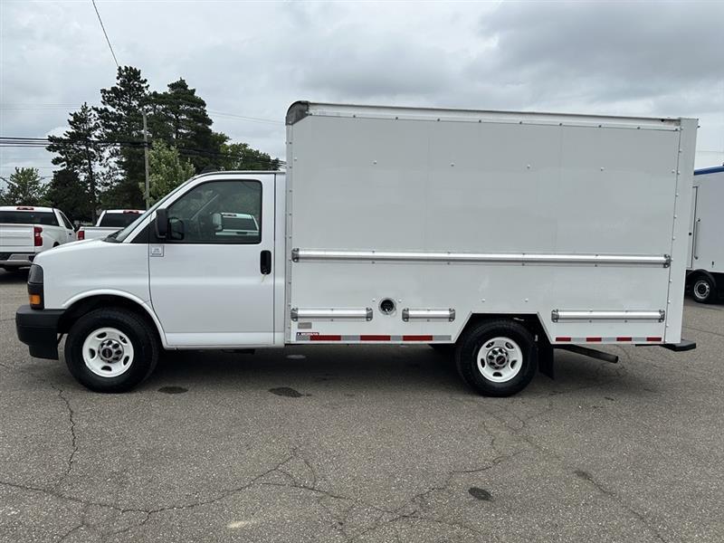 GMC Savana  2021