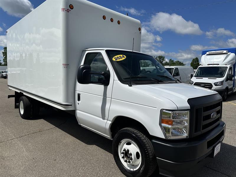 Ford Econoline  2024