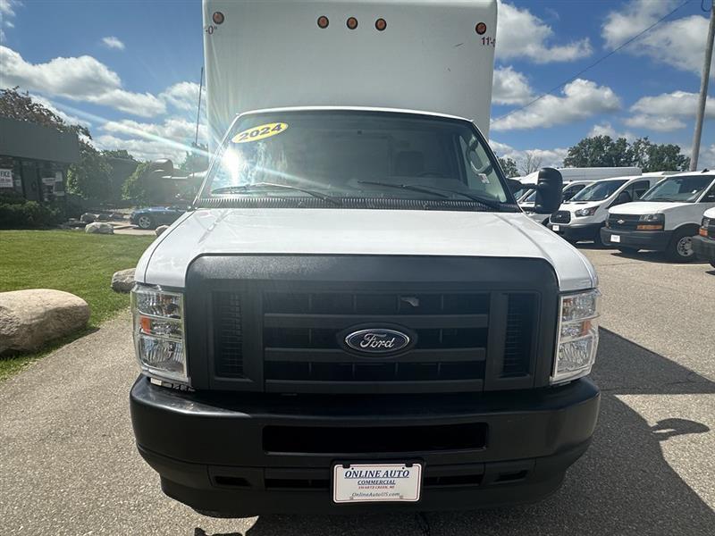 Ford Econoline  2024