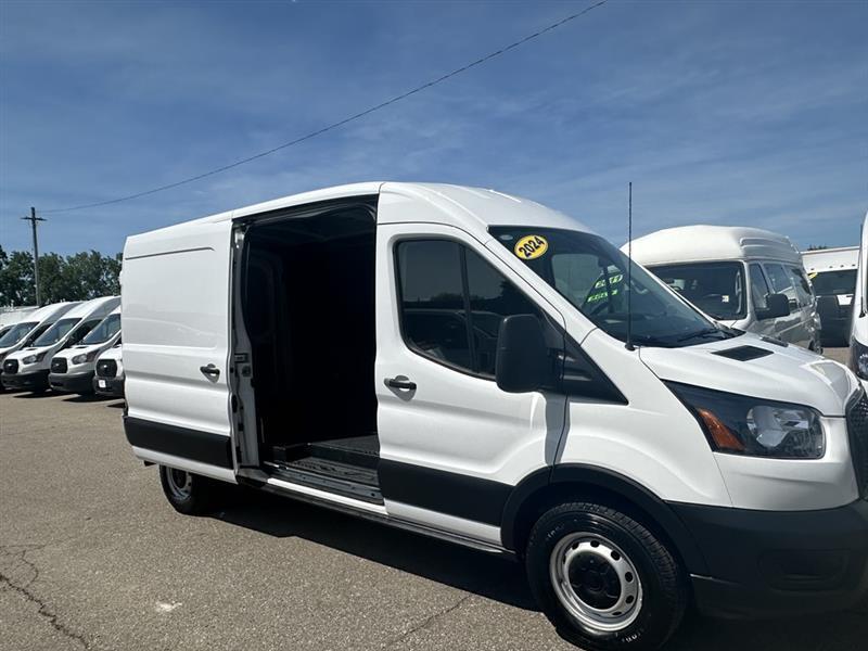 Ford Transit  2024