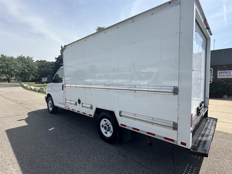 GMC Savana  2021