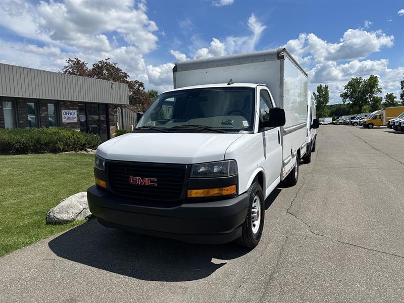 GMC Savana  2021