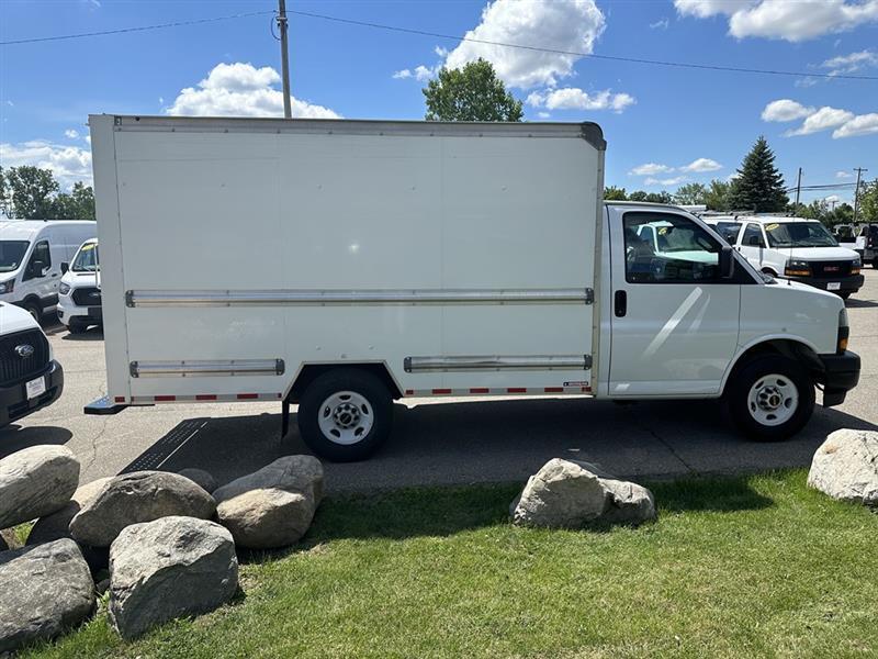 GMC Savana  2021