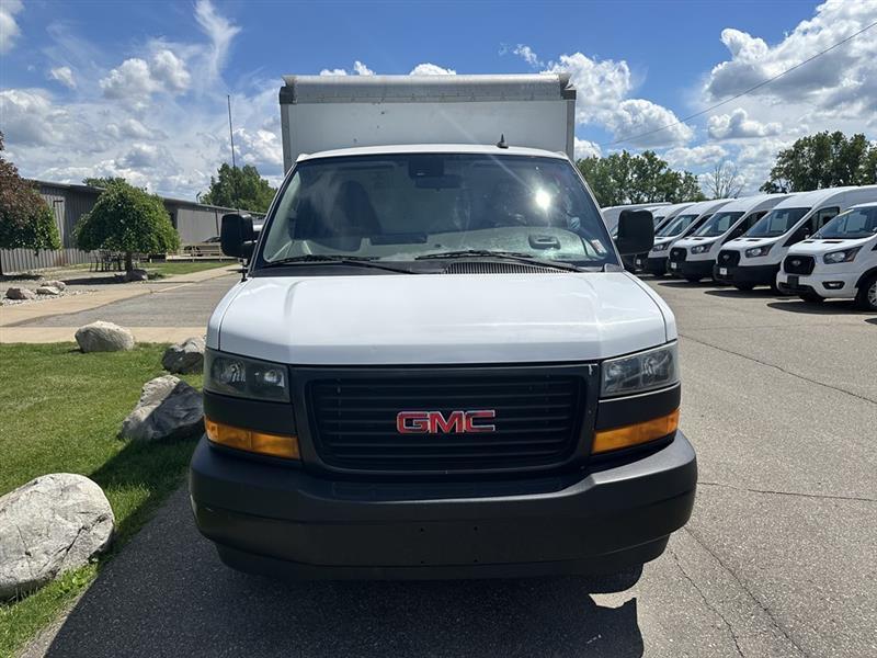 GMC Savana  2021