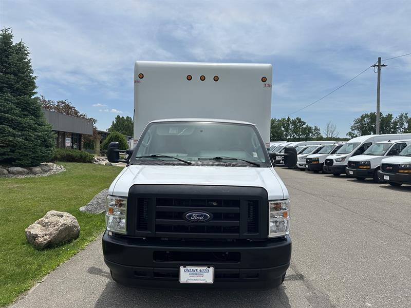 Ford Econoline  2024