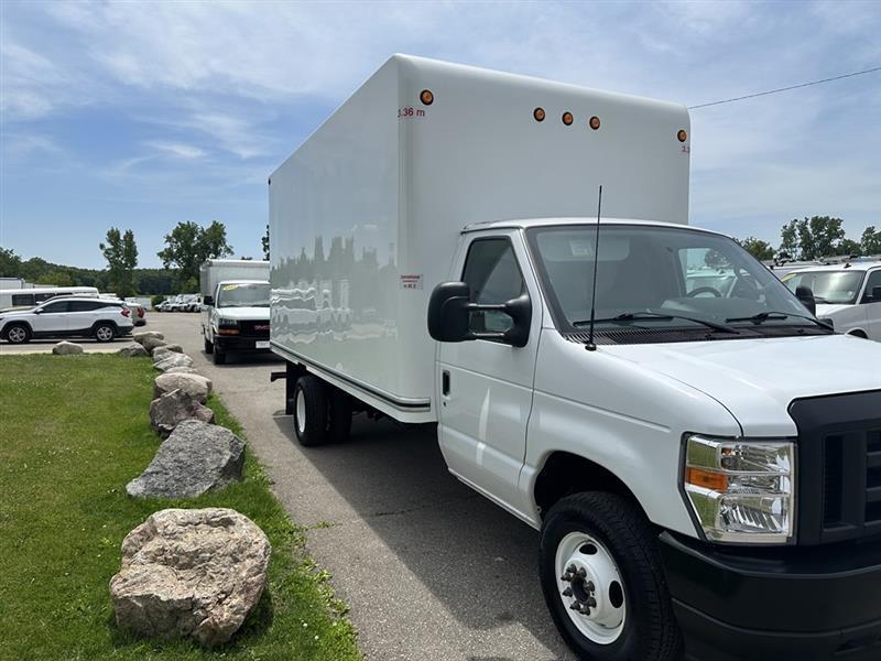 Ford Econoline  2024