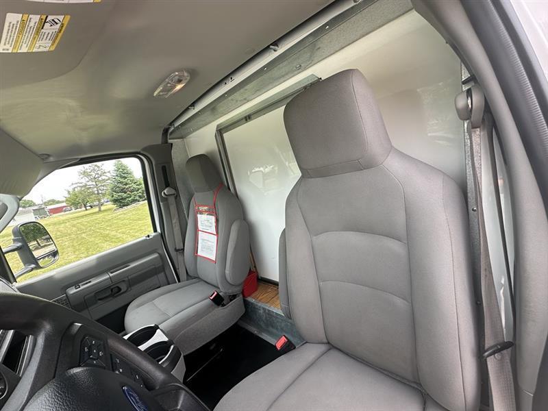 Ford Econoline  2024