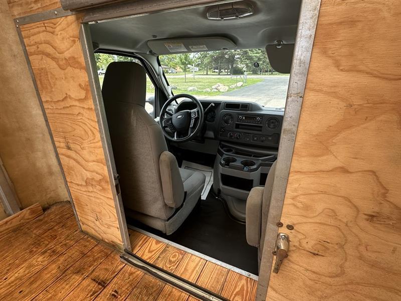 Ford Econoline  2024